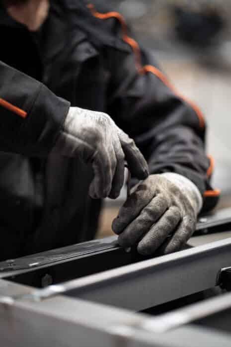 Chaudronnerie industrielle en Mayenne : pourquoi choisir un partenaire local ?