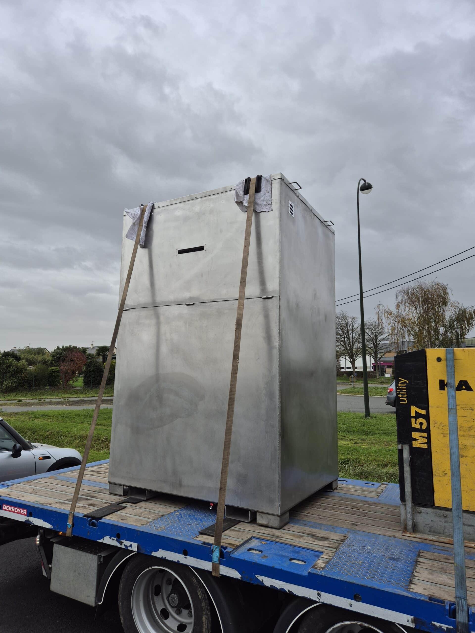expédition d'un cabine d'additivation fabriquée par artech